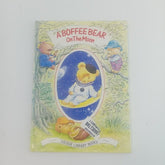 A boffee bear on the moon - BKLT30997