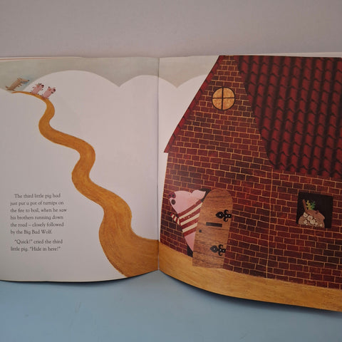 The Three Little Pigs - BKLT50660