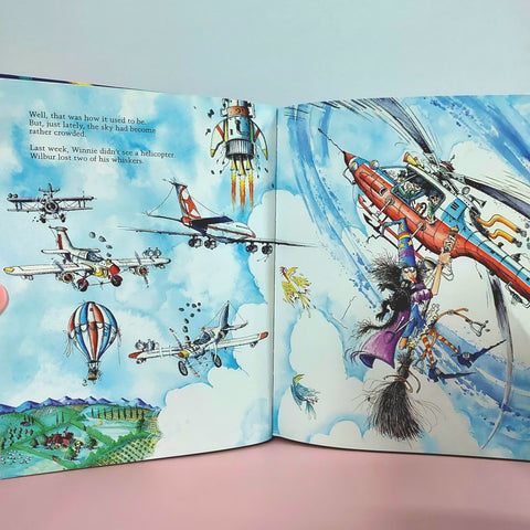 Winnie The Witch - BKLT50844