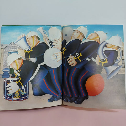 Beartie And Big Red Ball - BKLT50898