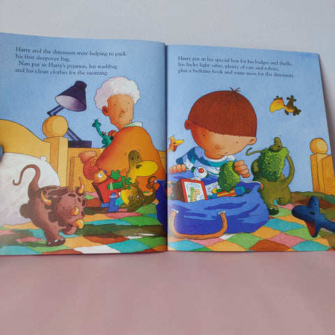 Harry And The Dinosaurs First Sleep Over - BKLT51721