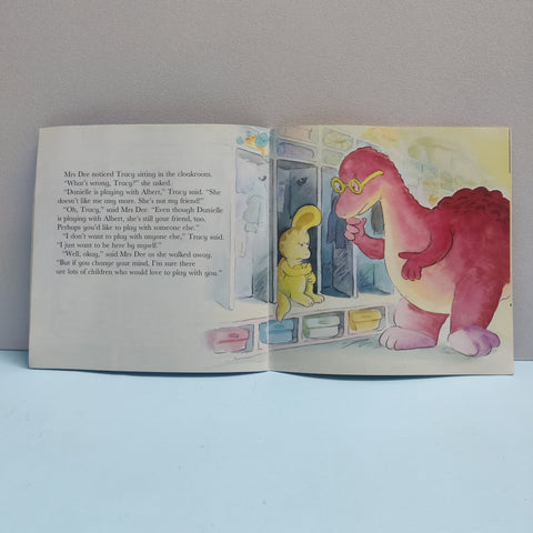 Dinosours I'm Not Your Friend - BKLT51797