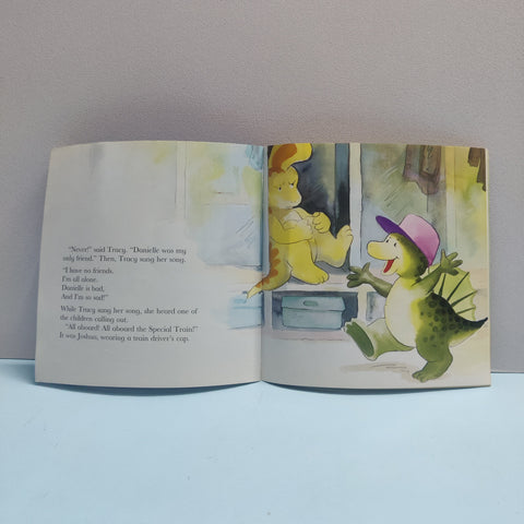 Dinosours I'm Not Your Friend - BKLT51797