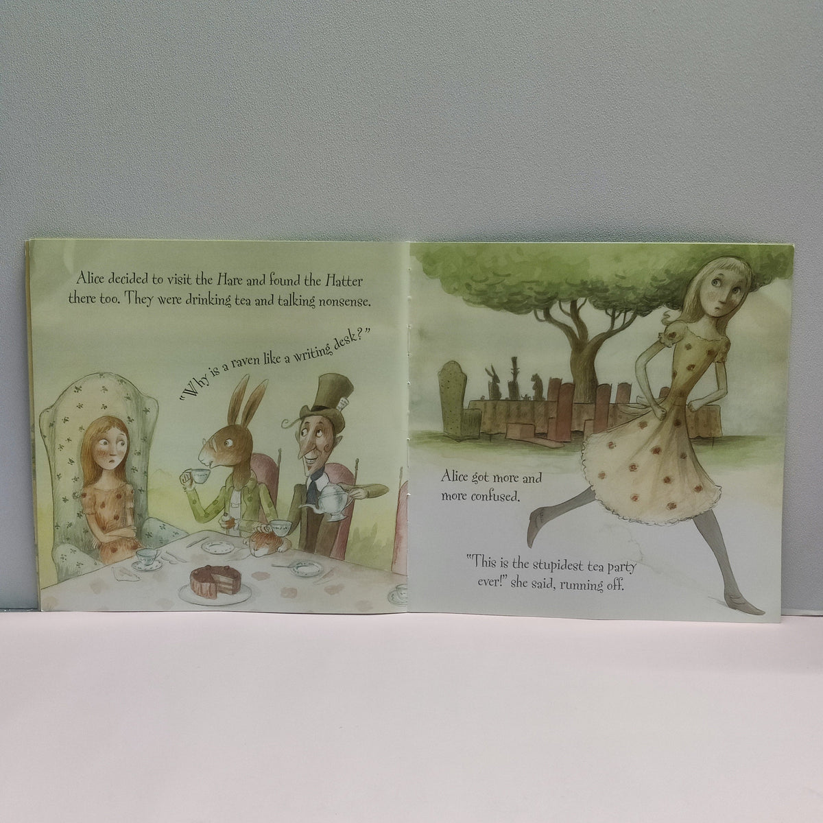 Alice In Wonderland - BKLT51953