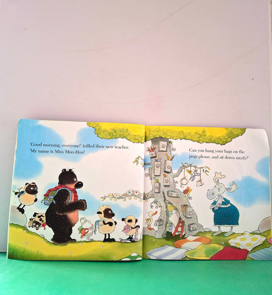 Hugless Douglas Goes To Little School - BKLT52107