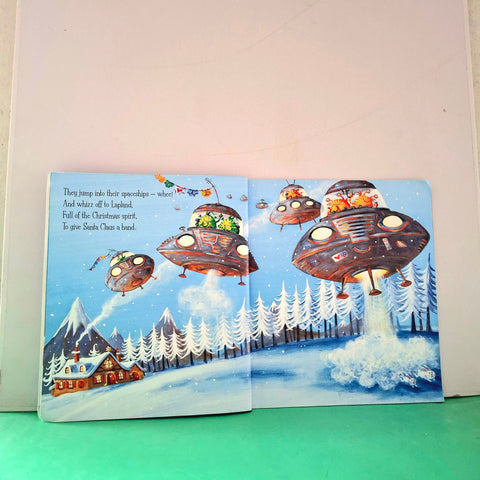 Aliens Love Pandas Claus - BKLT52117
