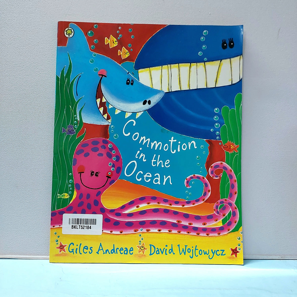 Commotion In The Ocean - BKLT52184