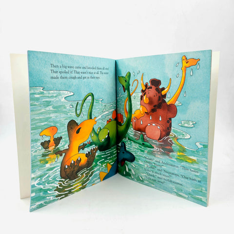 Harry And The Dinosaurs Make A Splash - BKLT60054