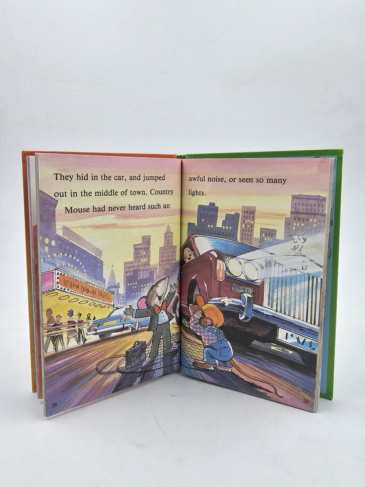 The Town Mouse And The Country Mouse - BKLT60193