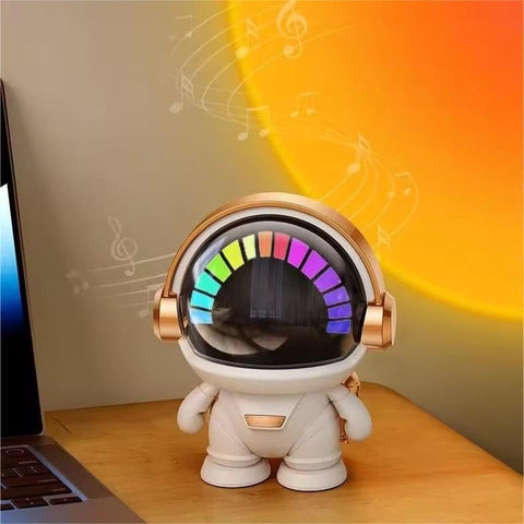 Smart Space Robot Bluetooth Speaker - EKH0135