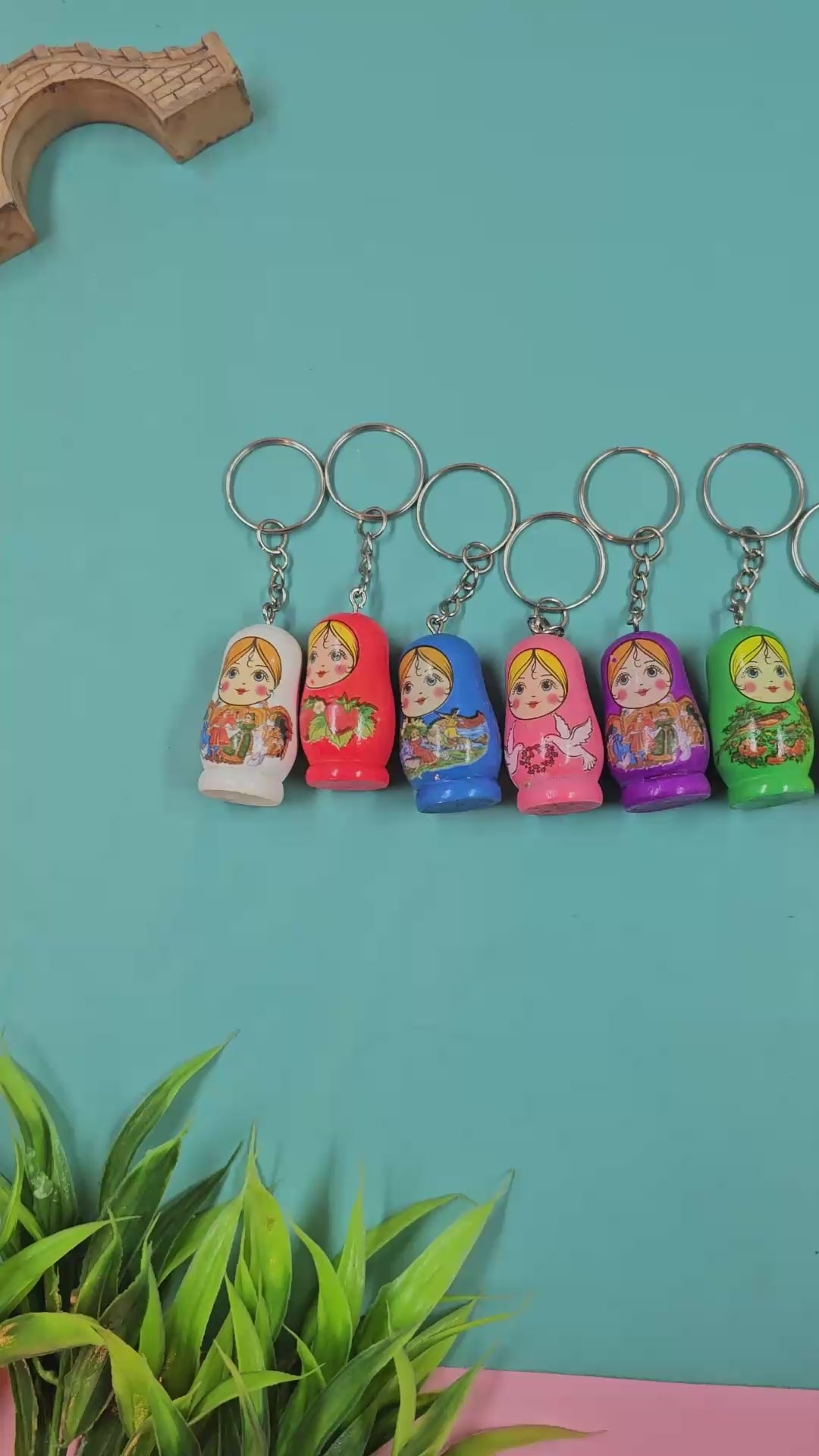 Wooden Peg Doll Keychain - Unique Accessory for Kids (One Random Design Shipped)