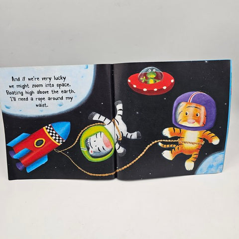 Little Big Holiday - BKLT40025