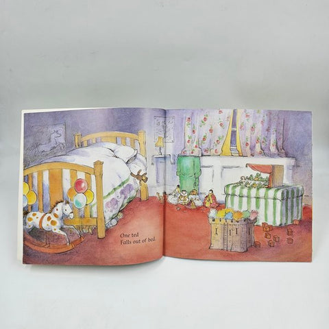 One Ted Falls Out Of Bed - BKLT40137