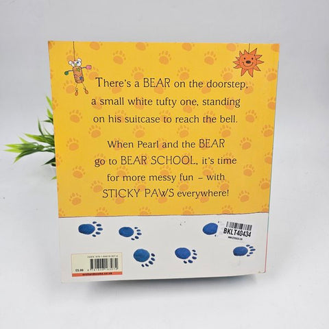 Goes To School  - BKLT40434