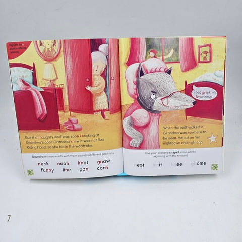 Little Red Riding Hood  - BKLT40478