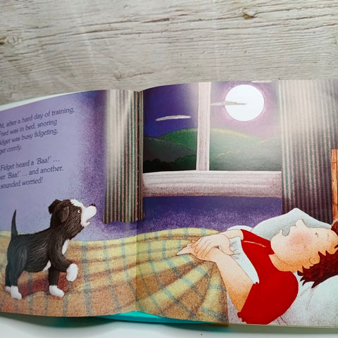 Fidget The Naughty Puppy Dog  - BKLT41135