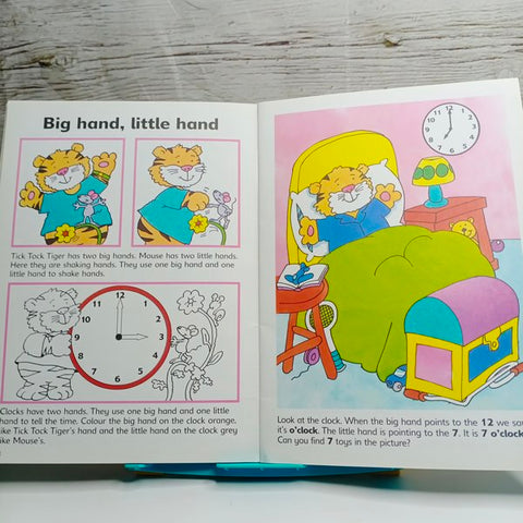 Tick Tock Tiger Book Time - BKLT41242