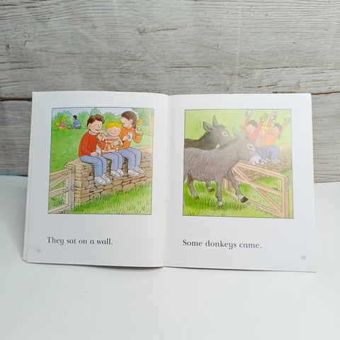 Read A Home Picnic Time - BKLT41571