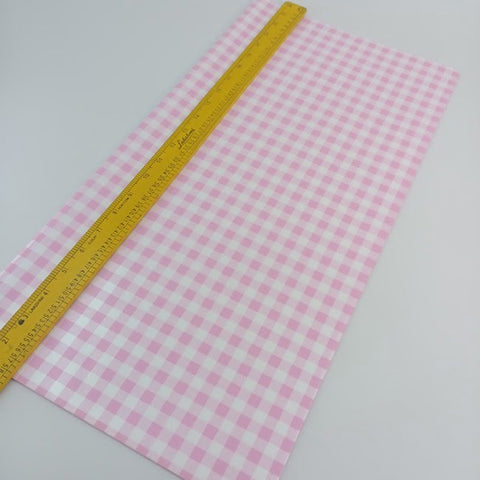 Plastic gift sheets- pink with white checked - 22.5*22.5 in - 20 sheets - EKPS0028