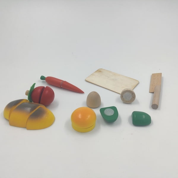 Wooden 8pc Vegetable Cutting - EKT2125