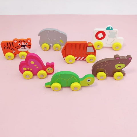 Wooden cars - 1 pc small - random design will be shipped - EKT2199