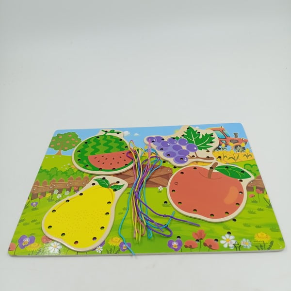 Wooden lacing Board - Fruits - EKT2301