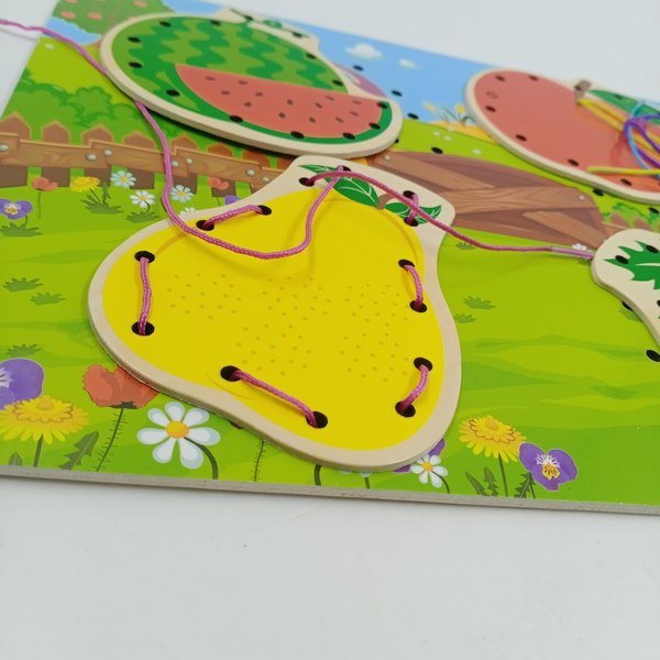 Wooden lacing Board - Fruits - EKT2301