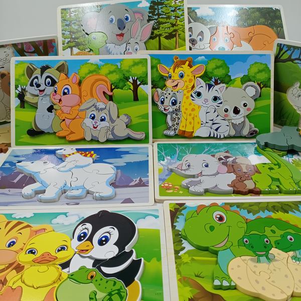 Wooden animal family puzzle block 1pc random design will be shipped - EKT2834