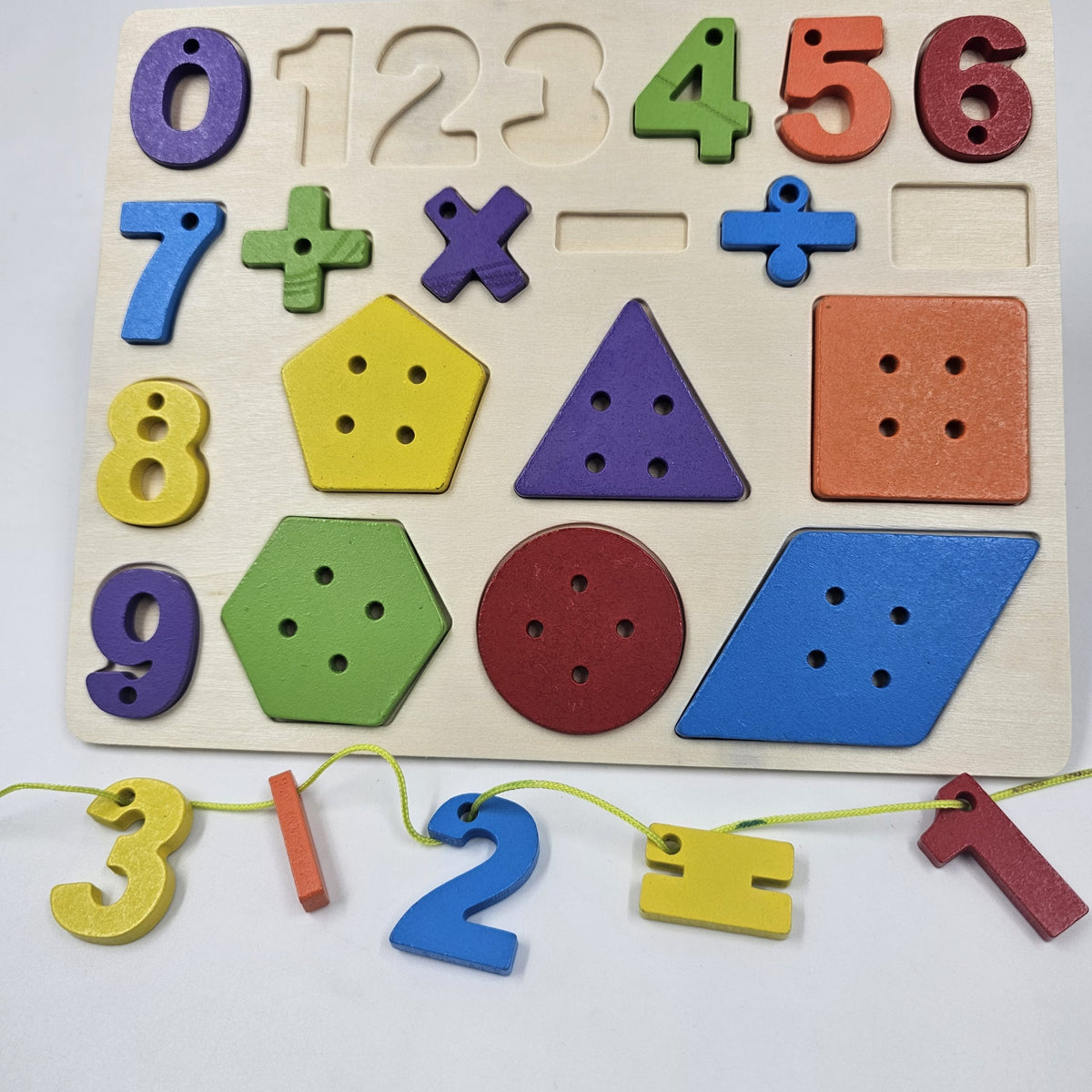 wooden lacing board numbers and shapes - EKT2836